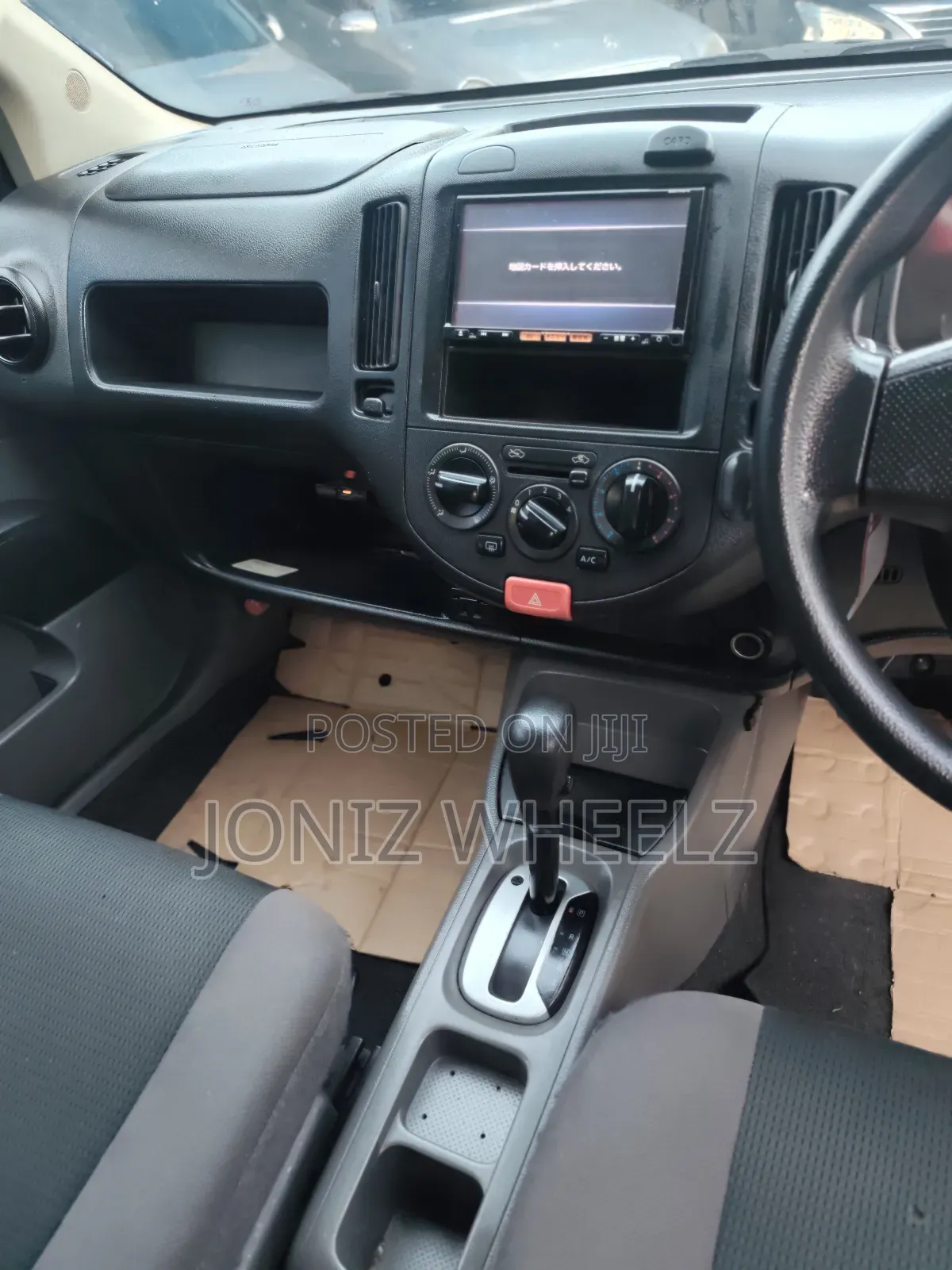 Nissan Advan 2015 Silver