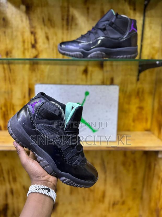 Jordan 11 Gamma Blue - main view