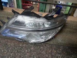 Nissan Serena Headlight 2010 Non