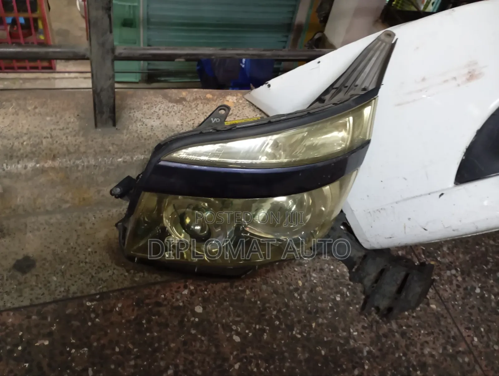 Voxy 2010 Headlight Xenon
