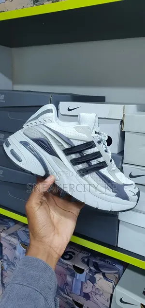 Adidas Jelly Fish White/Black
