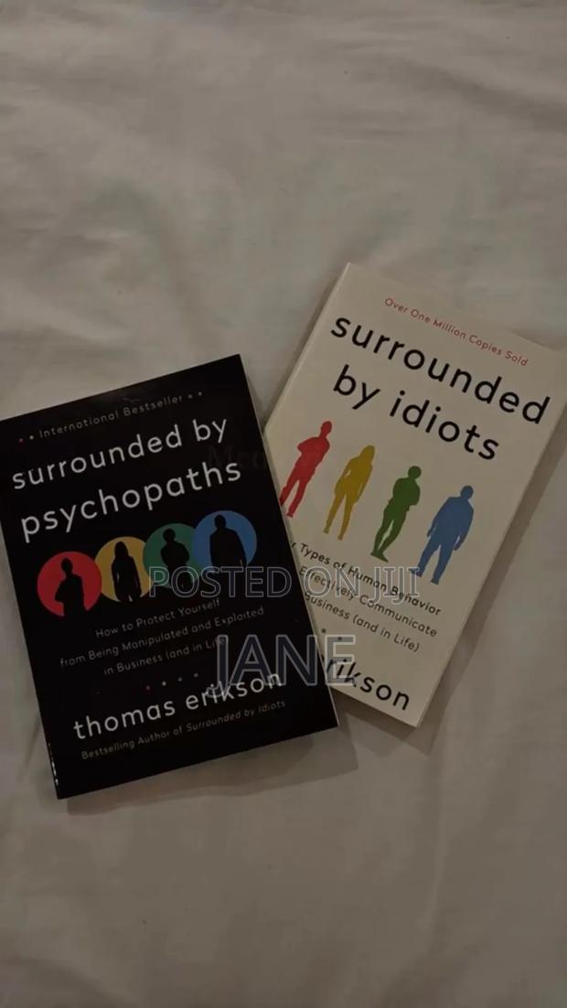 Sorrounded by Psychopath, Sorrounded by Idiots - main view