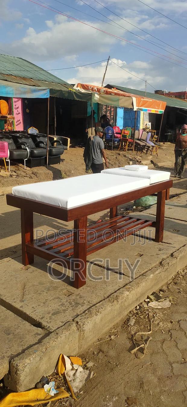 Wooden Massage Bed - thumbnail 2