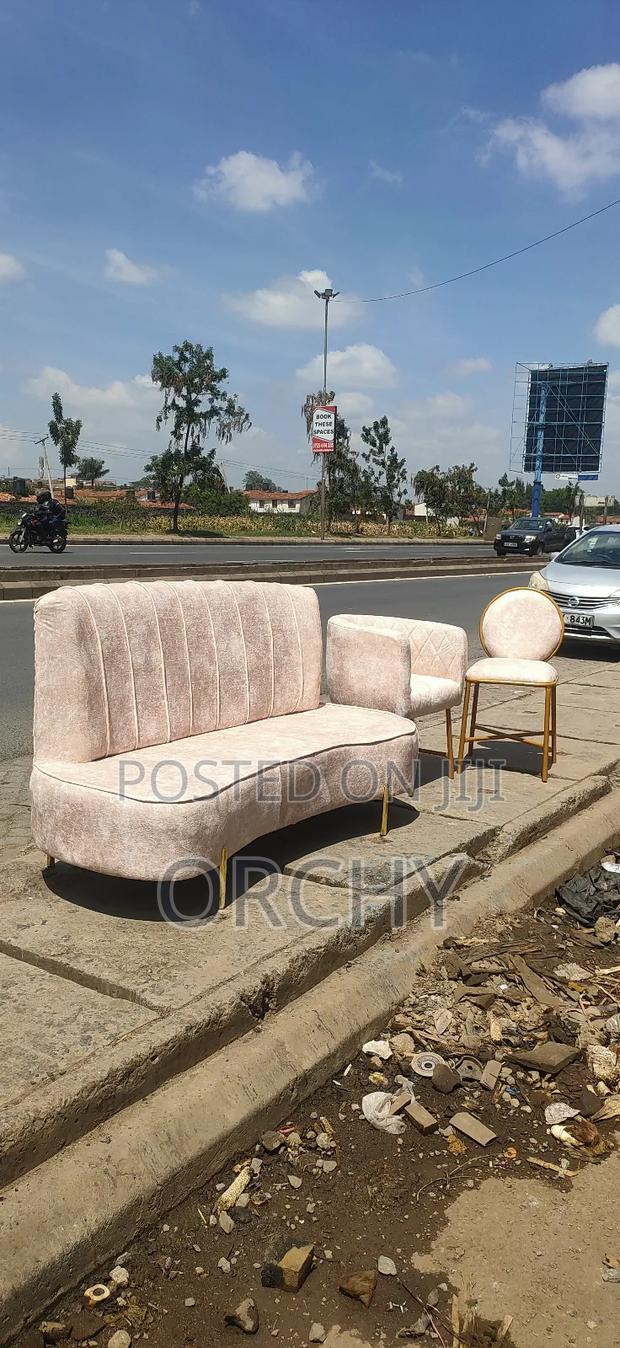 2seater Waiting Couch - main view