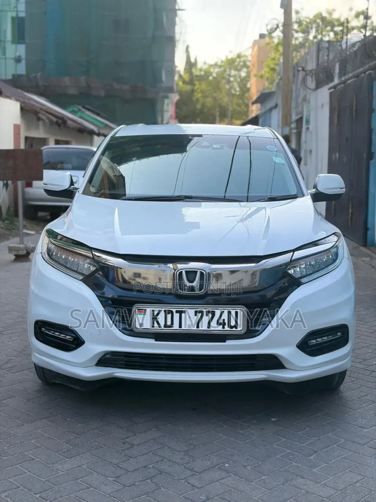 Honda Vezel 1.5 Hybrid 4WD 2018 Pearl