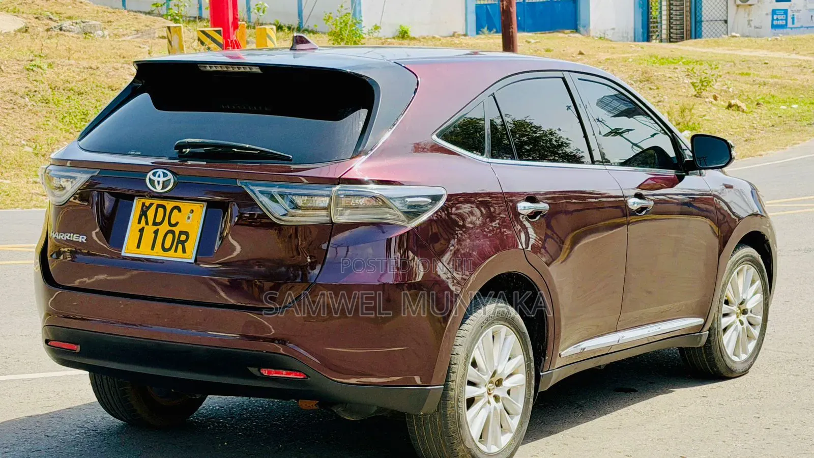 Toyota Harrier 2.0 2014 Purple