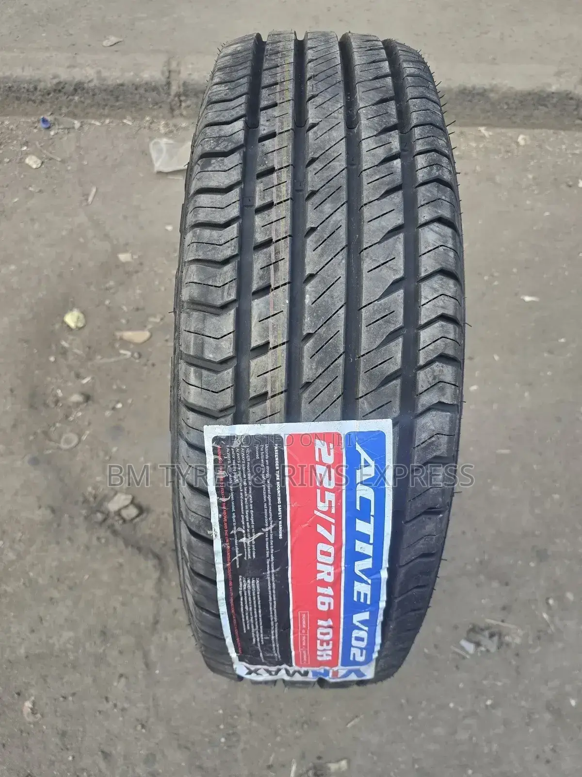 225 /70 R16 Vinmax Tyres (Highway)