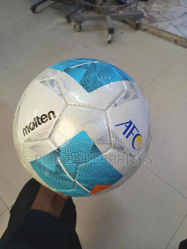 Original Molten Football - thumbnail 2