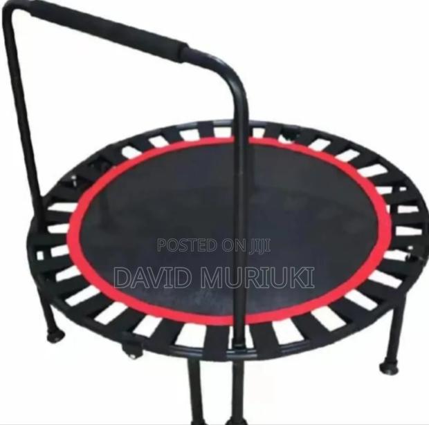 Round Trampoline With a Handle