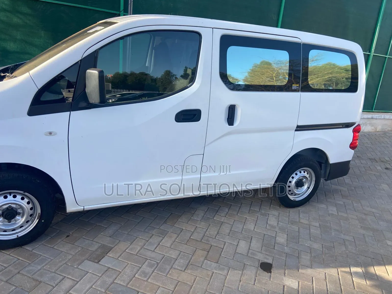 Nissan NV200 2018 White