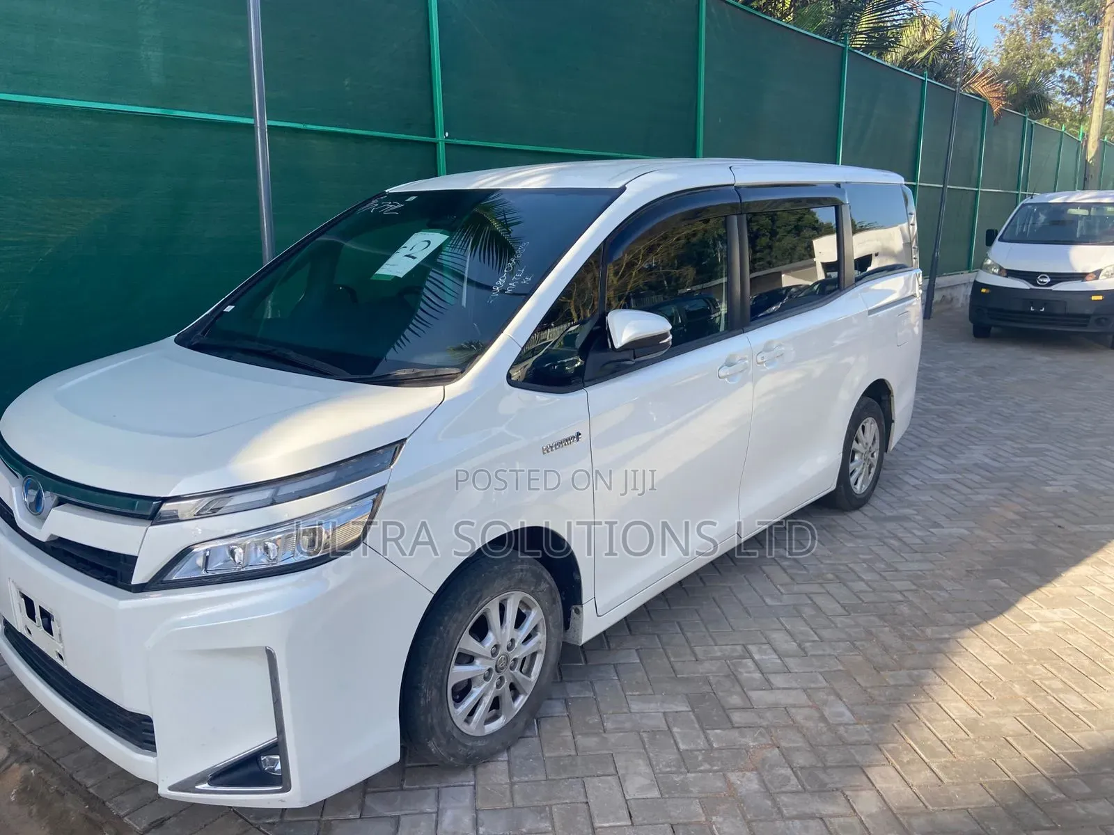 Toyota Voxy 2018 White