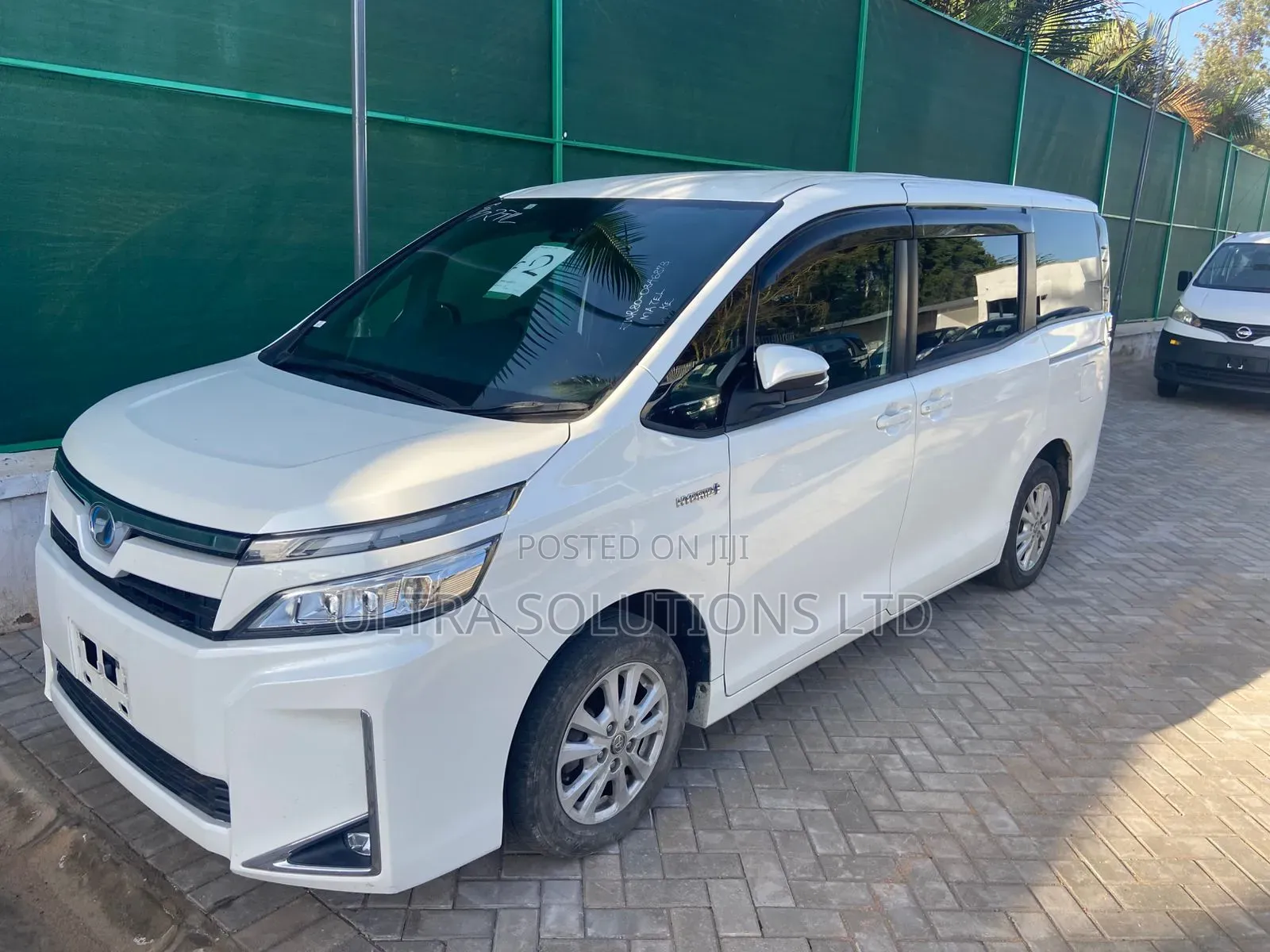 Toyota Voxy 2018 White