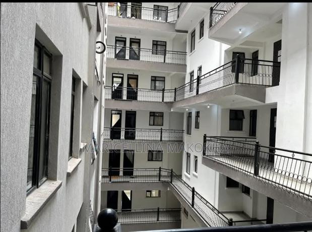 Airbnb Apartment - thumbnail 6