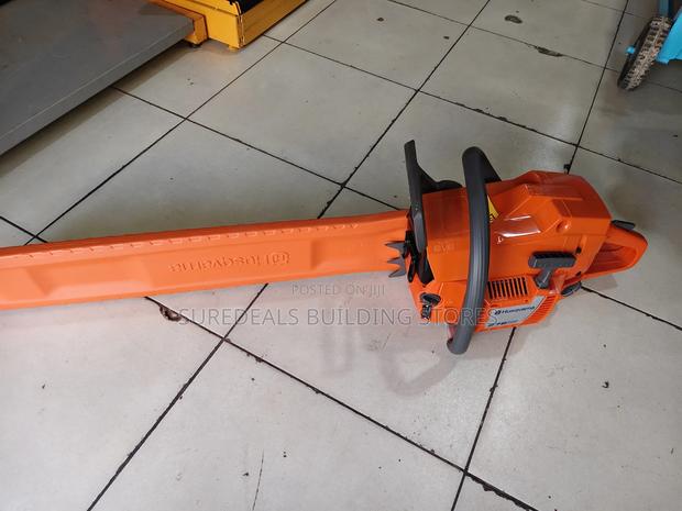Husqvarna 272 Xp Proffesional Power Saw
/Chain Saw