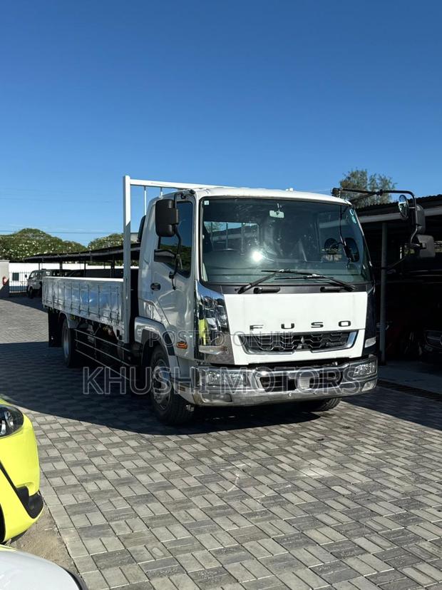 Mitsubishi Fuso Truck 2018