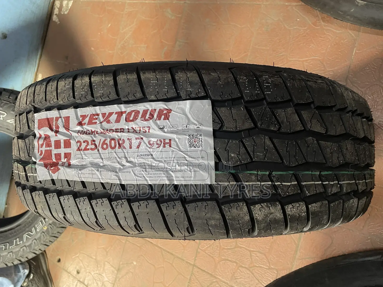 225/60r17 Zextour Tyre