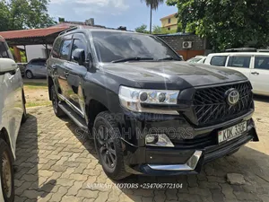Toyota Land Cruiser 2016 Black