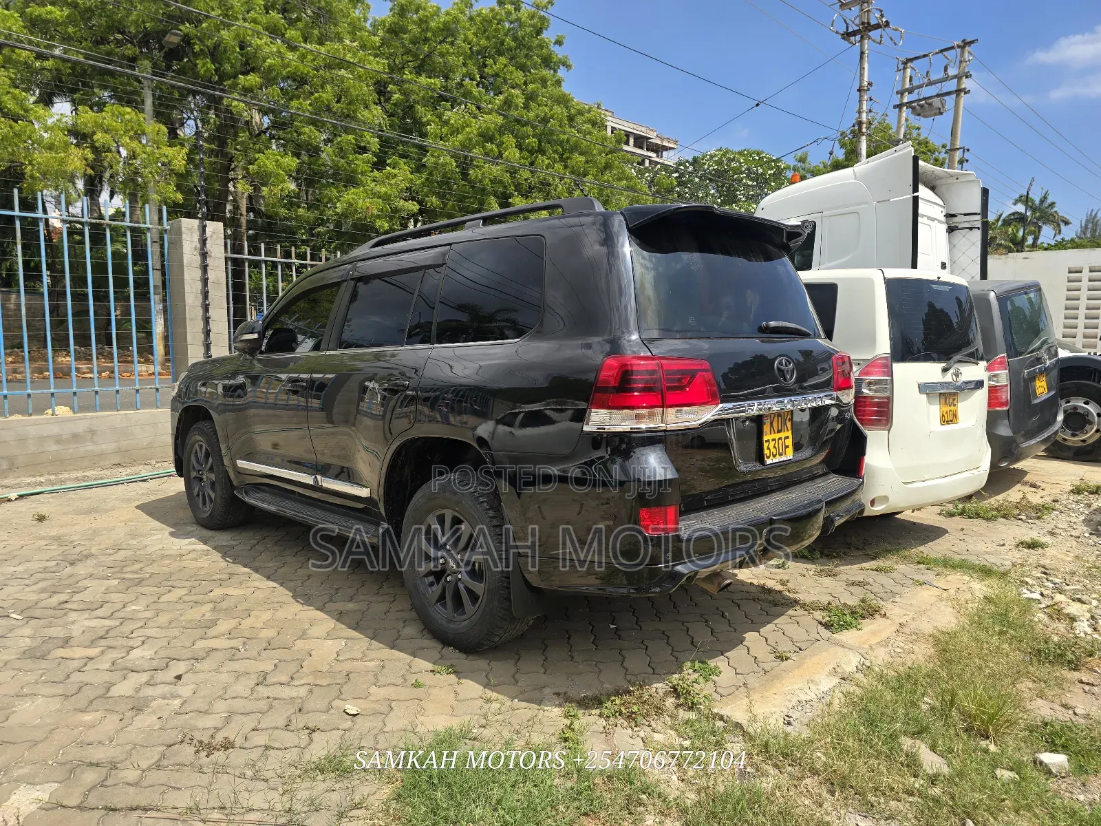 Toyota Land Cruiser 2016 Black