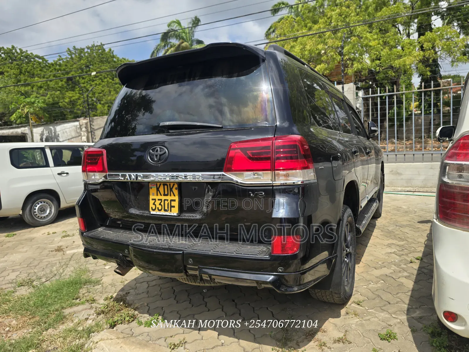 Toyota Land Cruiser 2016 Black