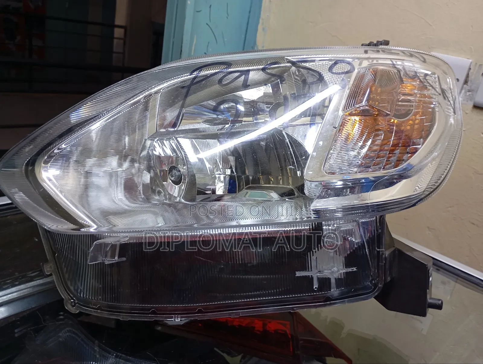 Passo 2018 Headlight