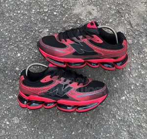 New Balance 2000 Abzorb Black Red