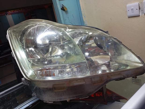 Crown 2006 Headlight Xenon