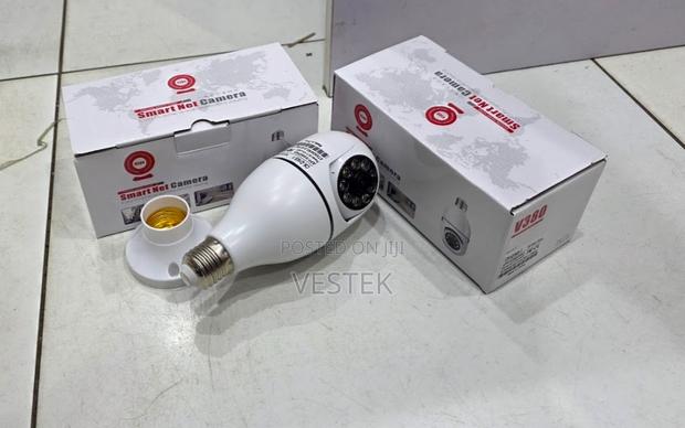 V380 Color Night Vision Auto Tracking E27 CCTV Security Bulb Camera