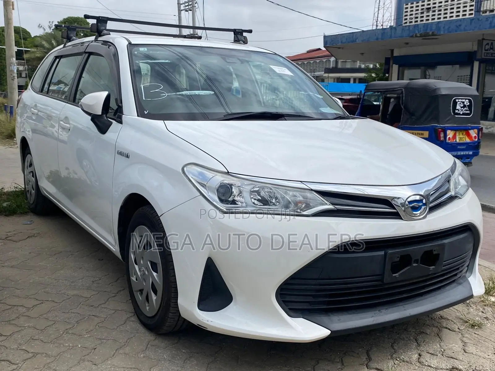 Toyota Corolla Fielder 2018 White