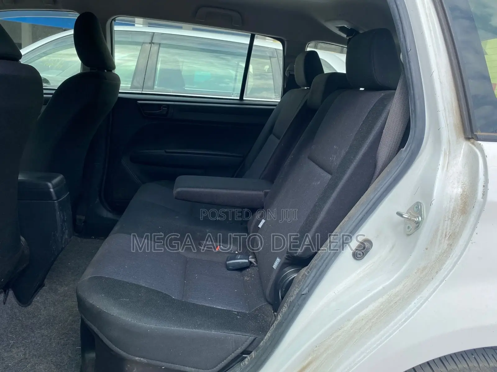 Toyota Corolla Fielder 2018 White
