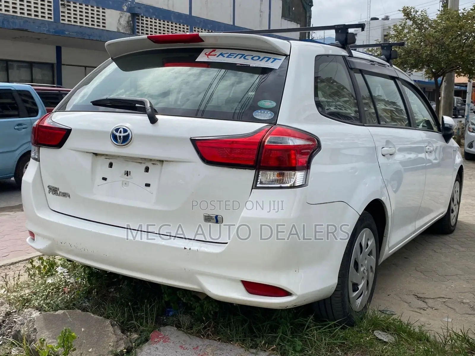 Toyota Corolla Fielder 2018 White
