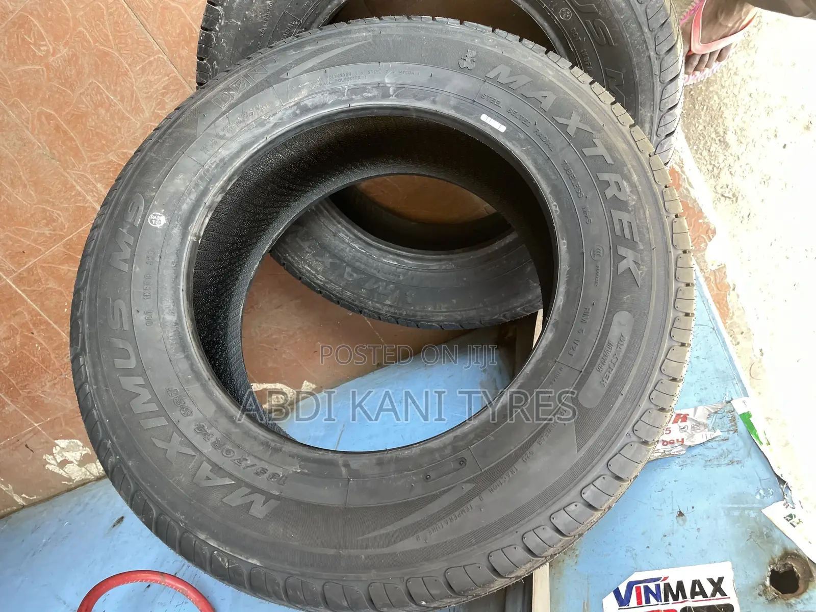185/70r14 Maxtrek Tires