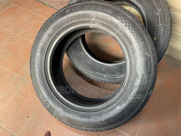 215/65r16 Vinmax Tires - thumbnail 3