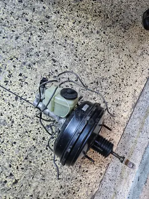 Prado 95 ,Landcruiser 79 Brake Booster
