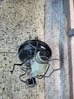 Prado 95 ,Landcruiser 79 Brake Booster