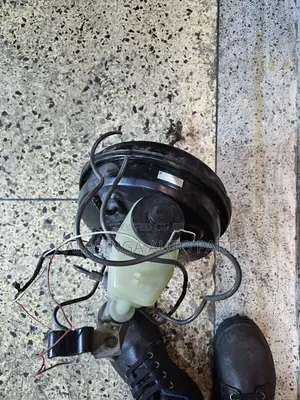 Prado 95 ,Landcruiser 79 Brake Booster