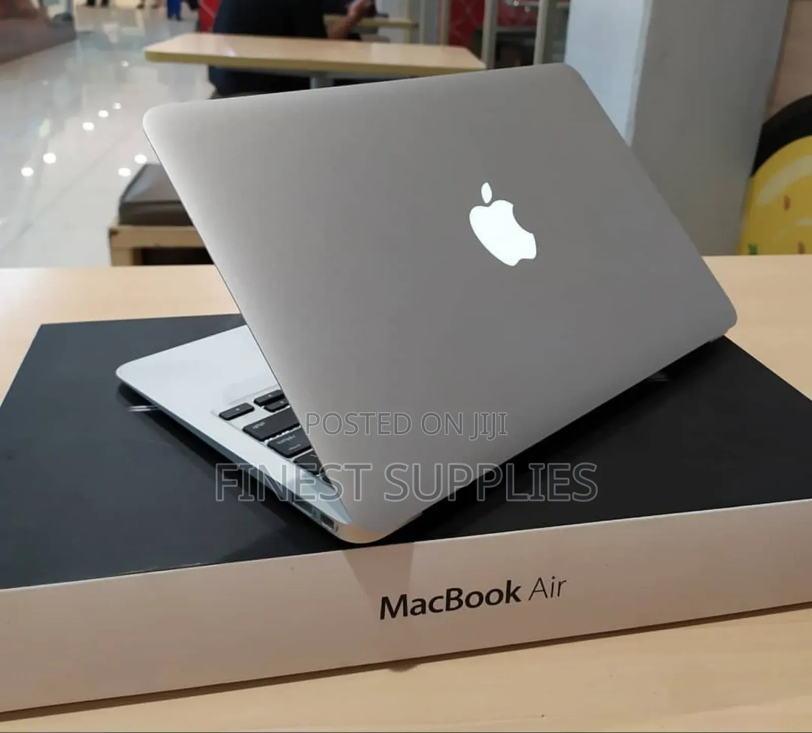 Laptop Apple MacBook Air 2011 4GB Intel Core I5 SSD 128GB