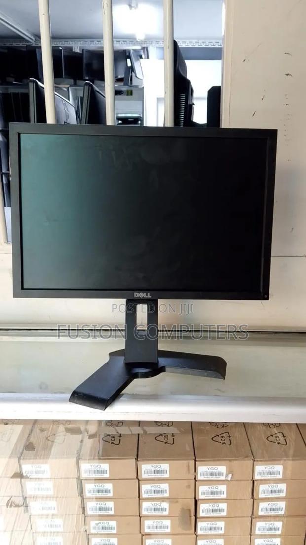 Dell 19′′ Inch Widescreen Lcd Monitor (Refurbished)