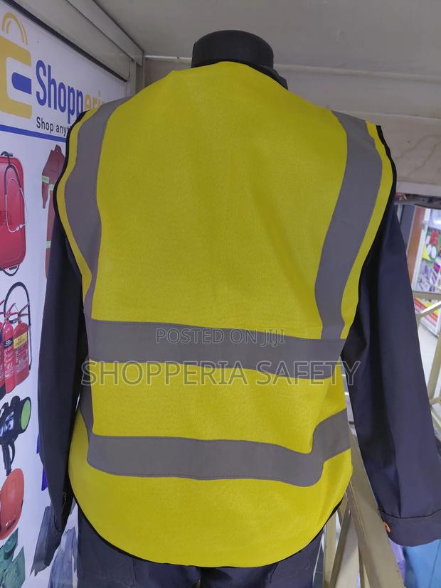 Yellow Reflectors With Pockets - thumbnail 3