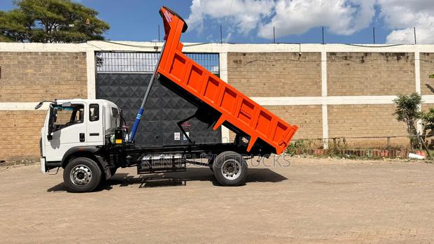 Sinotruk 2026 White - thumbnail 5