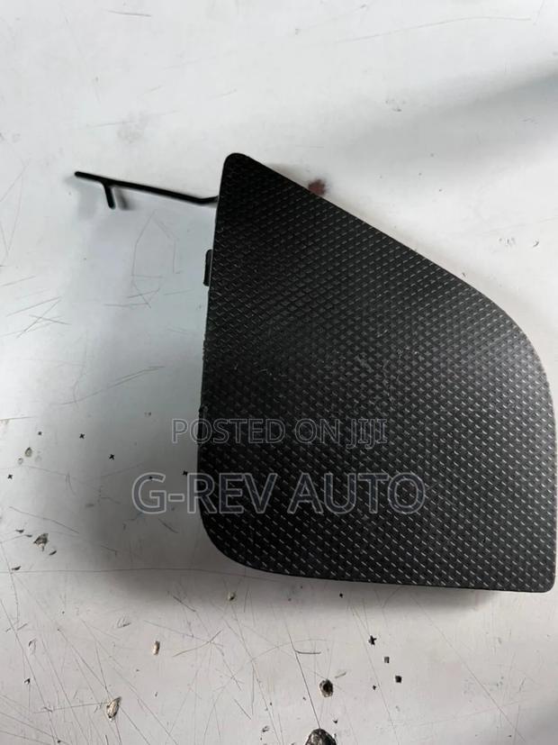 Subaru  Forester  2018 Sk9 Towing  Cover.