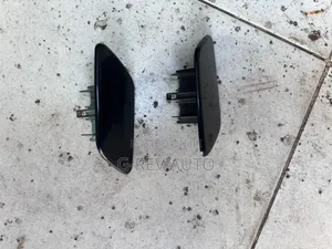 Subaru  Forester  2018 Sk9 Washer Jet Covers.