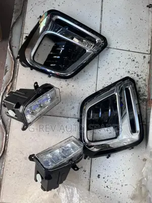 Subaru  Forester  Sk9 Foglights Set