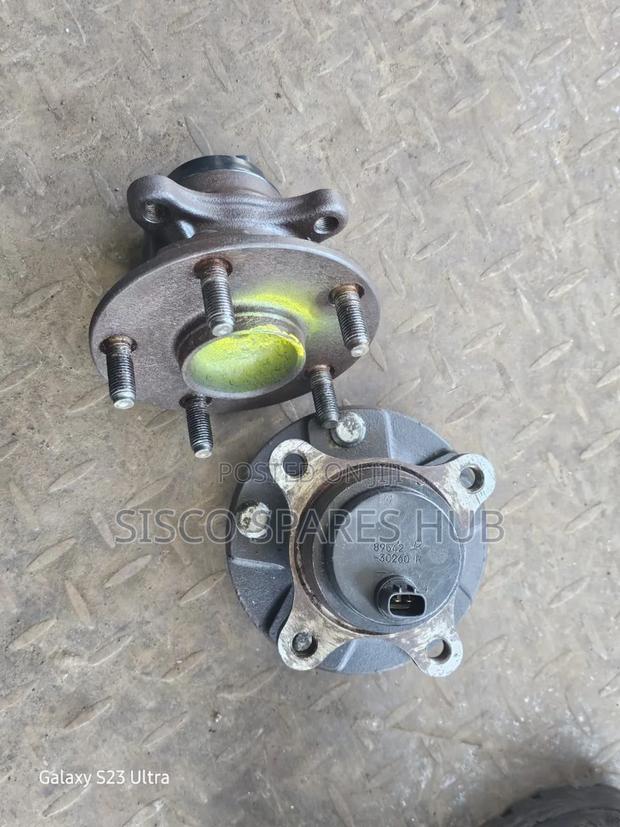 Front Hubs Toyota Mark X 2wd - thumbnail 3