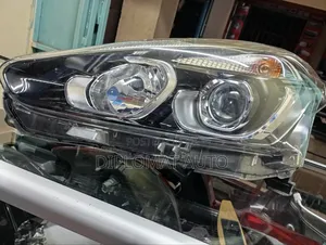 Sienta 2015 Headlight Non