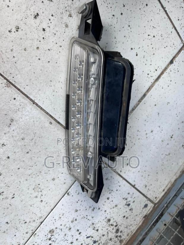 Subaru  Legacy/Outback   Bp9  Rear Boot Reflector