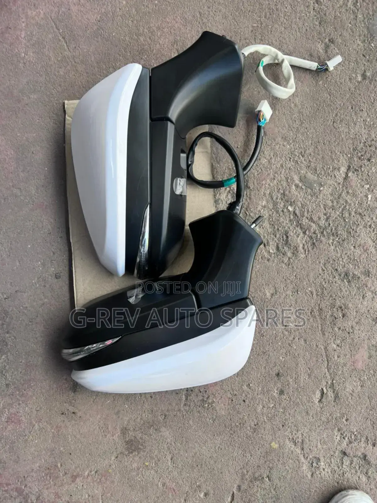 Toyota  Harrier  2020  Side Mirrors With  Camera