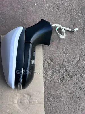 Toyota  Harrier  2020  Side Mirror