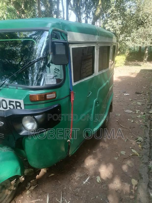 Bajaj 2021 Green - thumbnail 3