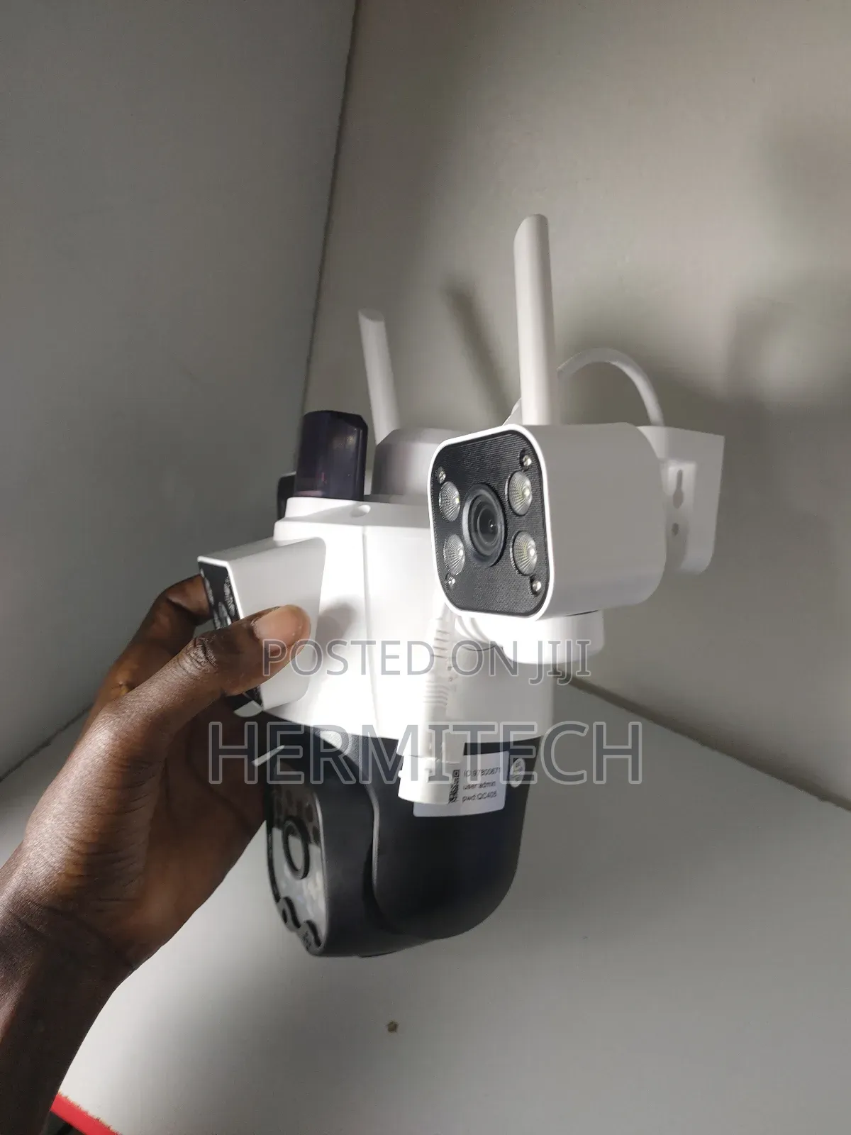 Triple Lens Wifi Model With Alarm Siren Motion Track