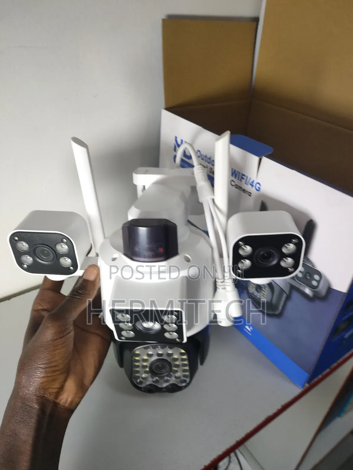 Triple Lens Wifi Model With Alarm Siren Motion Track